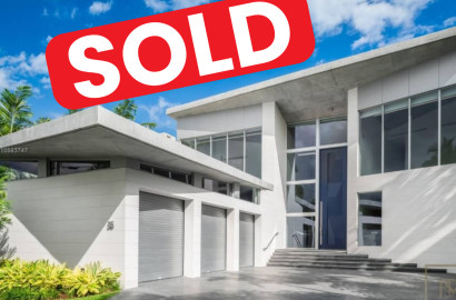 Luxury Villa Aegean Oasis 2 infinity pools, overlooking Sea views, 4 bedrooms in miami