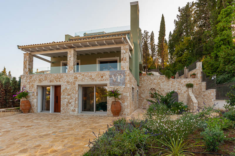 Premium Villa Stunning Ionian Breese Swimming pool, jacuzzi, sauna, 6 bedrooms in Corfu